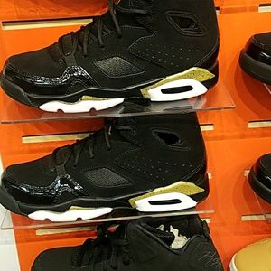 Meet your Posher, Ty